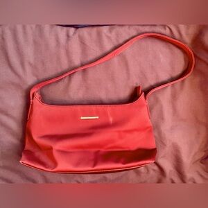 Burgundy shoulder bag